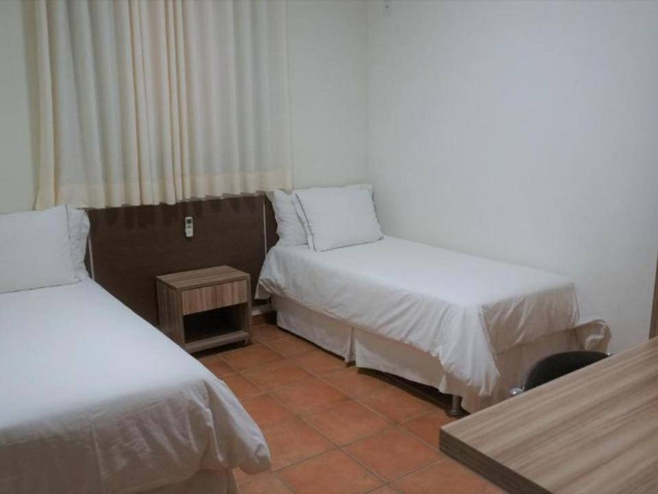Ramada By Wyndham Furnaspark Formiga Bagian luar foto