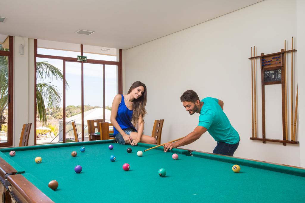 Ramada By Wyndham Furnaspark Formiga Bagian luar foto